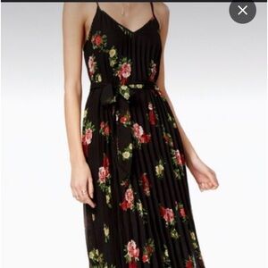 B. Darlin mFloral Pleated Maxi Dress womens size 6